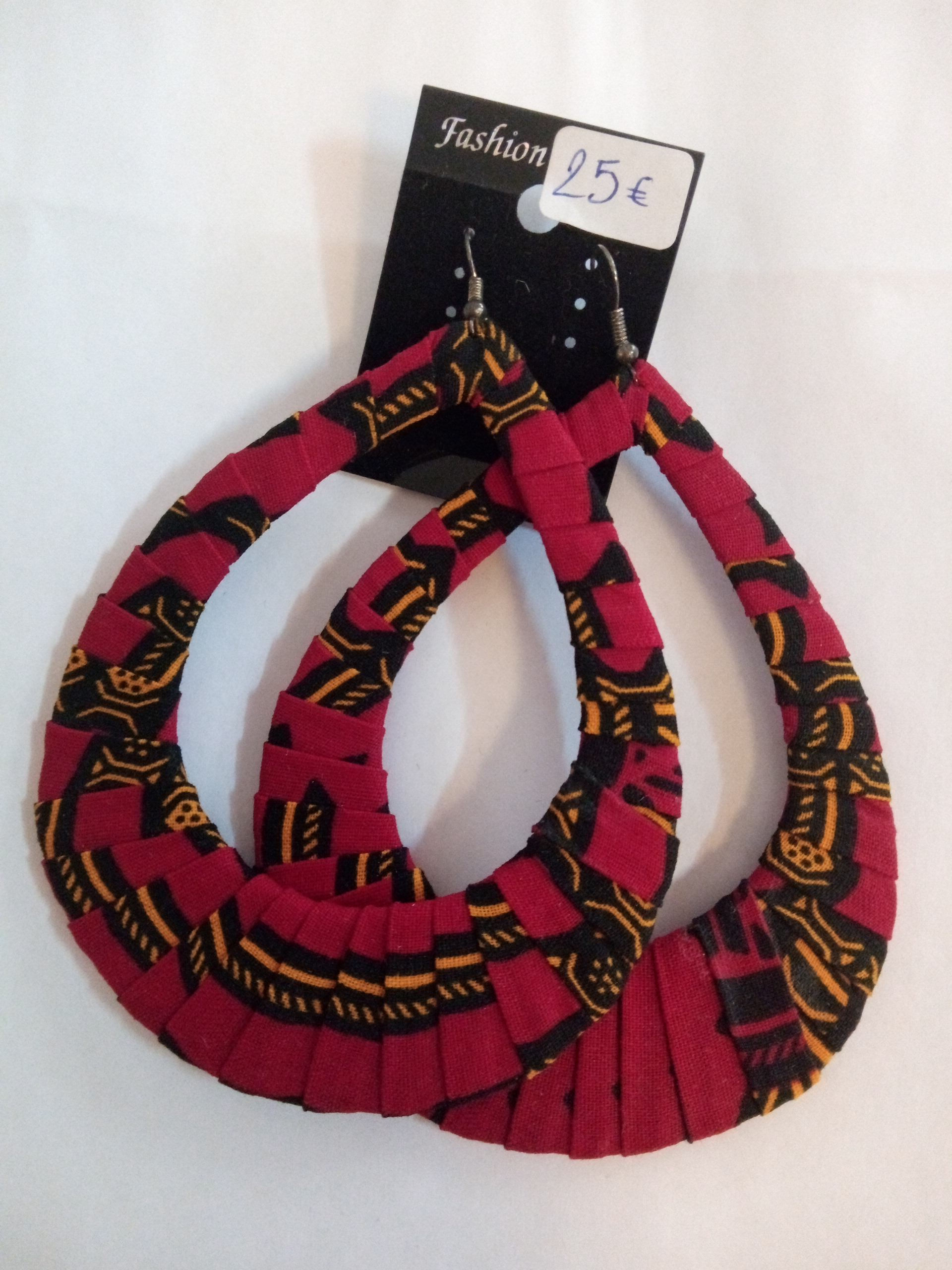 Les boucles d'oreilles