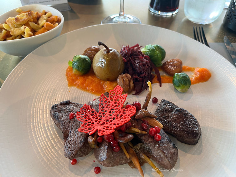 Deuxième visite et deuxième Coup de Coeur, pour le restaurant-bar Le Globe à Bulle 1630