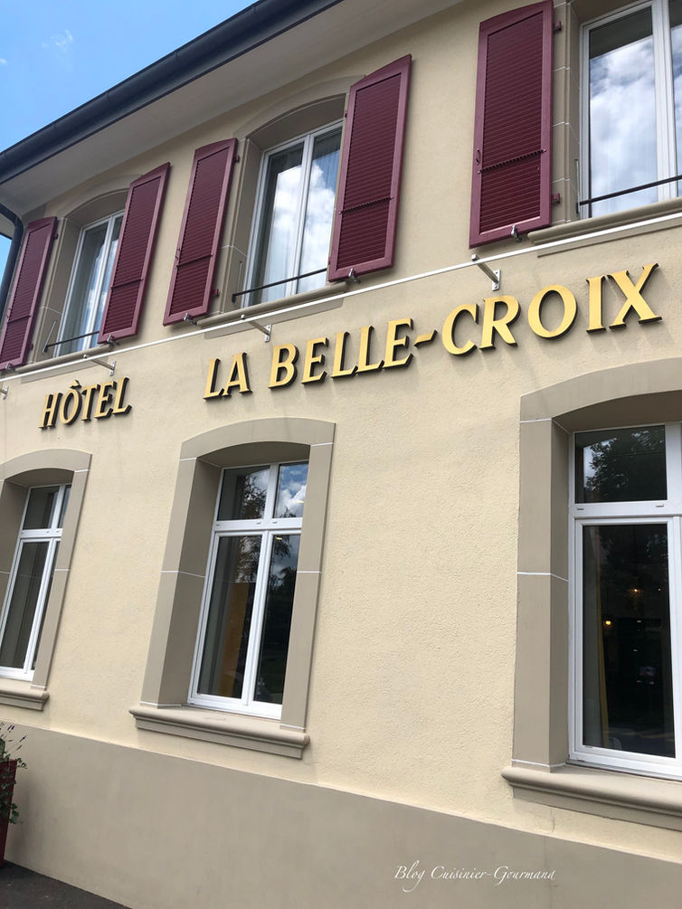 Info gastronomique.  Changement de chef au restaurant La Belle Croix à Romont 1680.