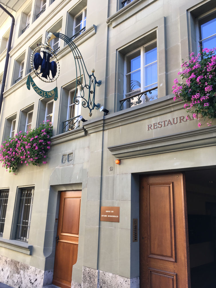 Restaurant L’Aigle Noir à Fribourg 1700