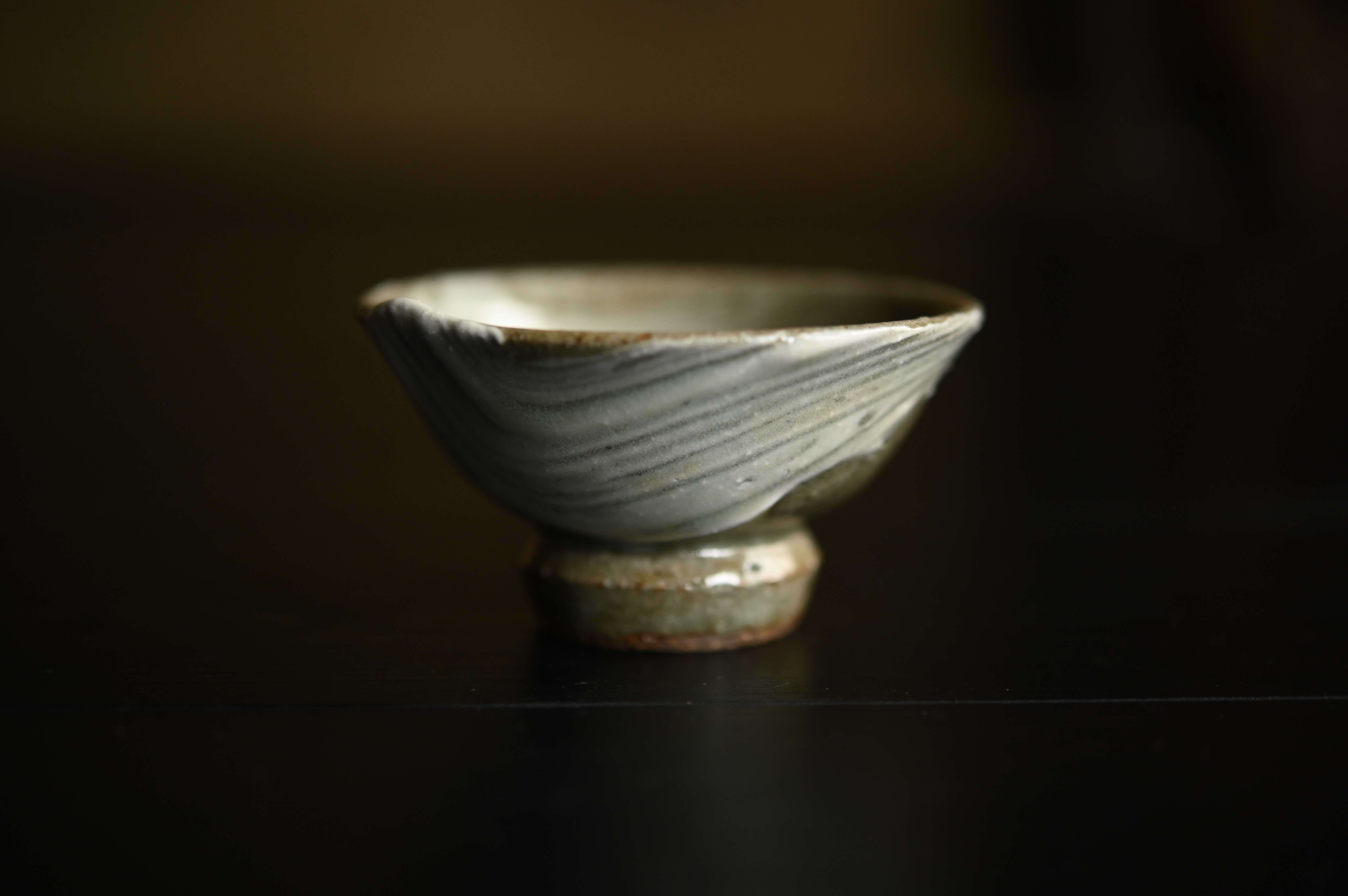 刷毛目ぐい呑 A　河井亮輝作