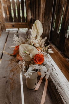 Freie Trauung Priesteregg Leogang Salzburg Traurednerin Bouqet aus Trockenblumen