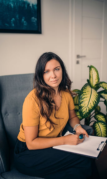 Urszula Rakowska psychoterapeuta psychoterapia warszawa psychoterapeutka mental health.jpg