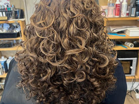 Curly Cut - mid length
