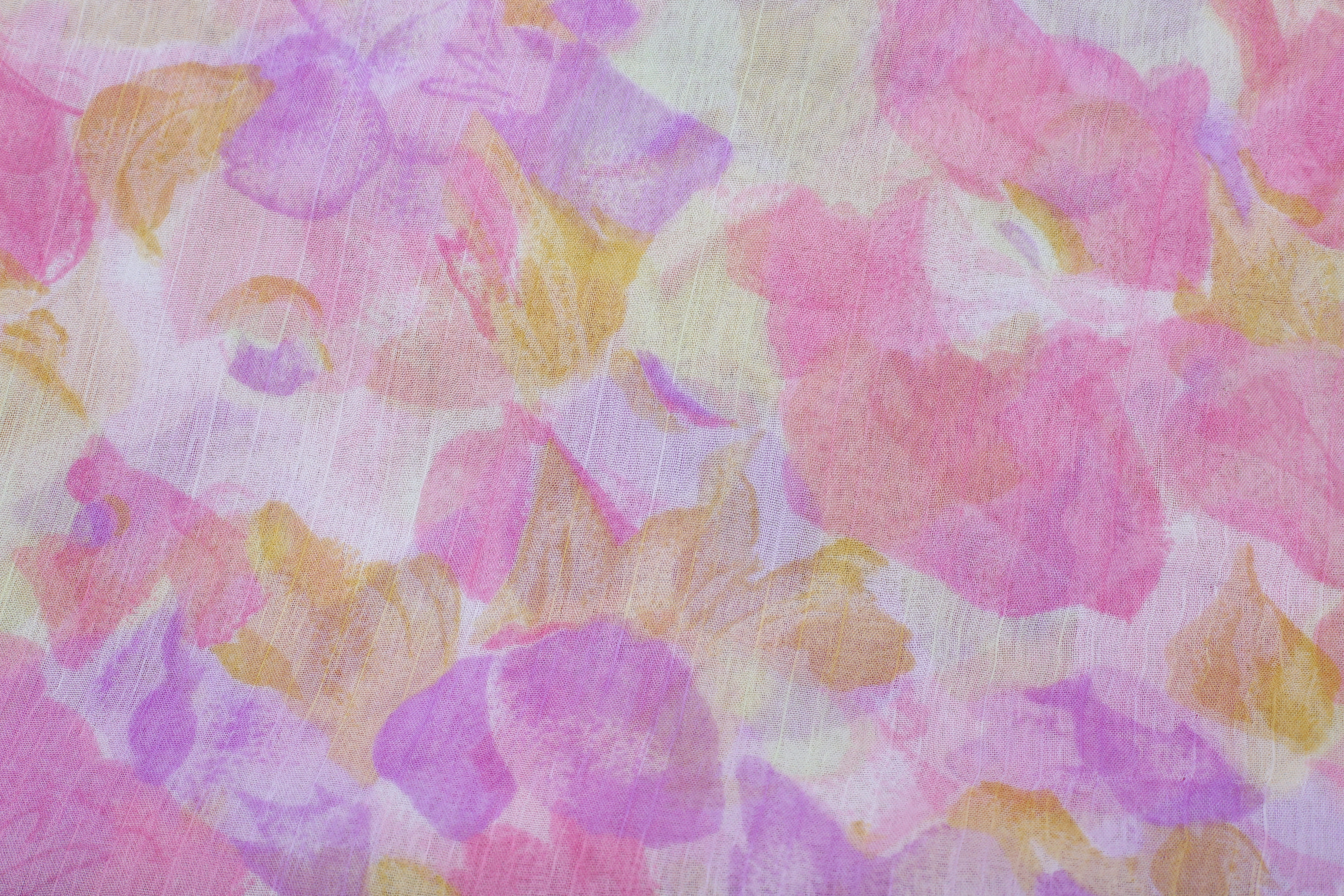 Pareos with various patterns