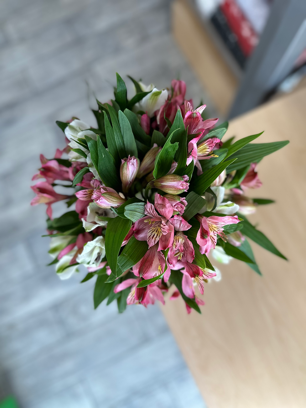 Thumbnail: Small Alstroemeria Bouquet