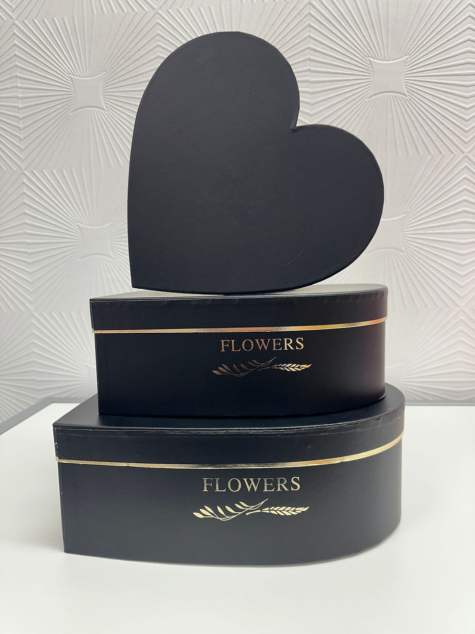 Thumbnail: Single Layer Heart Shaped Box