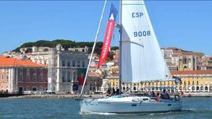 Miniatura: Passeio de Barco no Rio Tejo - 2 Adultos e 2 Crianças