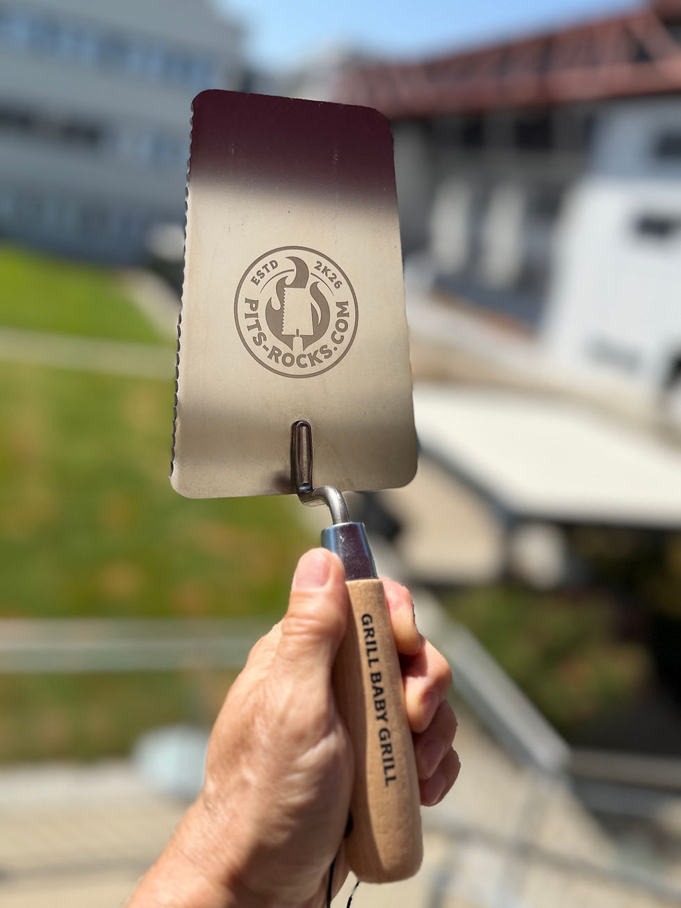 Miniaturbild: Ultimative Grillkelle mit Messerschliff