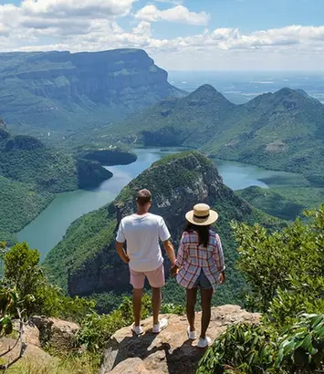 Couple standing at the Blyde River Canyon