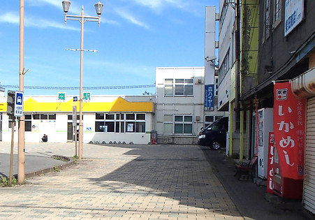 森駅前