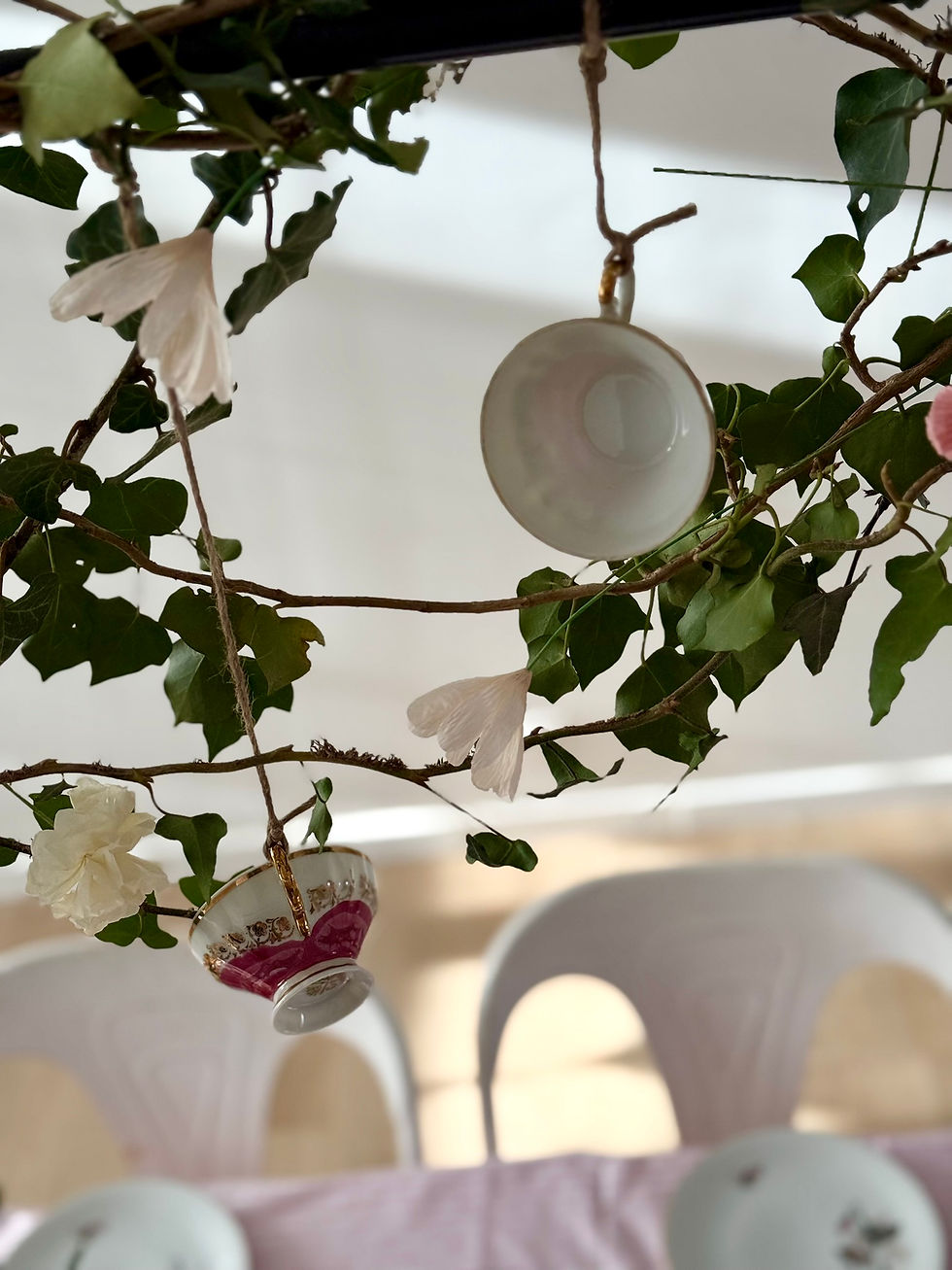 Miniature : Table "Alice au Pays des Merveilles"