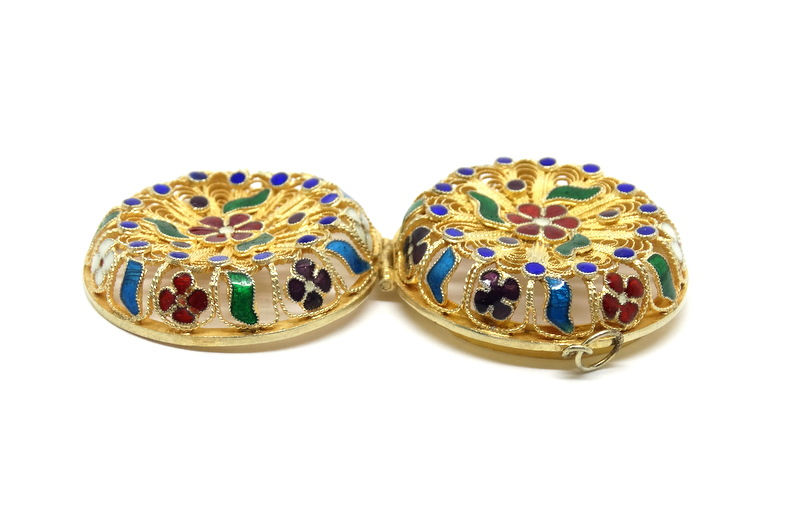 Thumbnail: Vintage Floral Enamel Cannetille Filigree Ster. Silver PILL BOX Locket Pendant