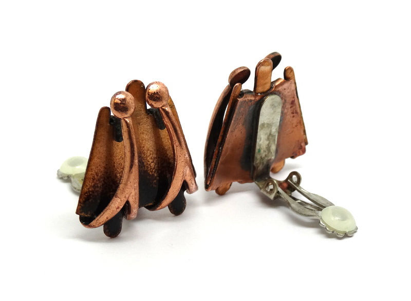 Thumbnail: Modern MATISSE Renoir Copper Enamel Clip Earrings