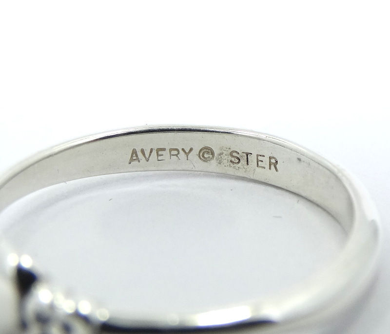 Thumbnail: Retired JAMES AVERY Petite HEART with 2 FLOWERS Sterling Silver Ring Band s.6