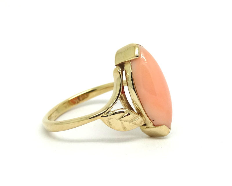 Thumbnail: Vintage Pink Angelskin CORAL 14k Solid Gold Leaves Ring