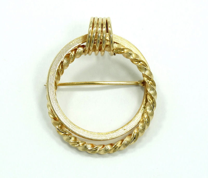 Thumbnail: Vintage BREV. 444-VI 750 18K Yellow Gold Double Textured Circle Brooch Pin