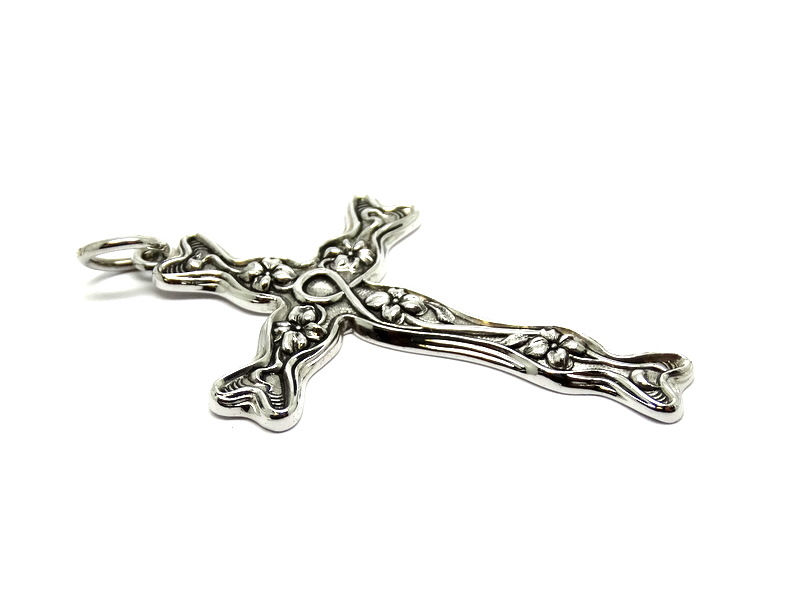 Thumbnail: Lovely WHITING & DAVIS Floral Filigree Flower Silver Plate Cross