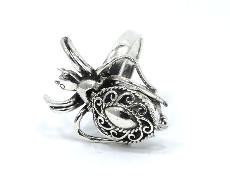 Thumbnail: Amazing BLACK WIDOW SPIDER Sterling Silver POISON Ring