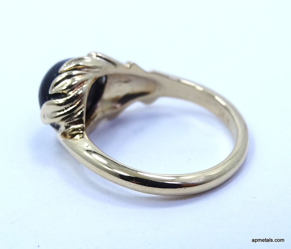 Thumbnail: Vintage BLACK CORAL Hawaiian Floral Setting Mid-Century 14K Gold Ring