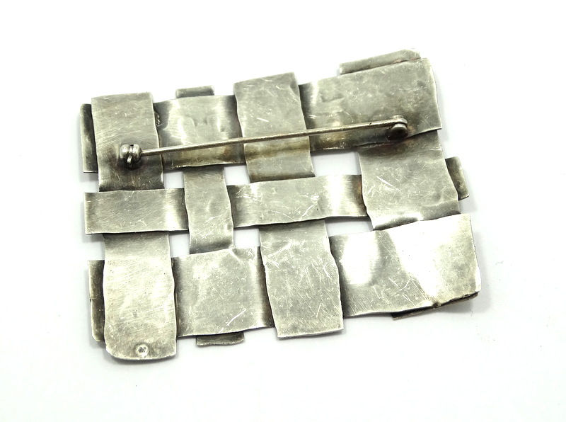 Thumbnail: Amazing Vintage BRUTALIST Style MODERNIST Inter-Woven Sterling Silver Brooch Pin