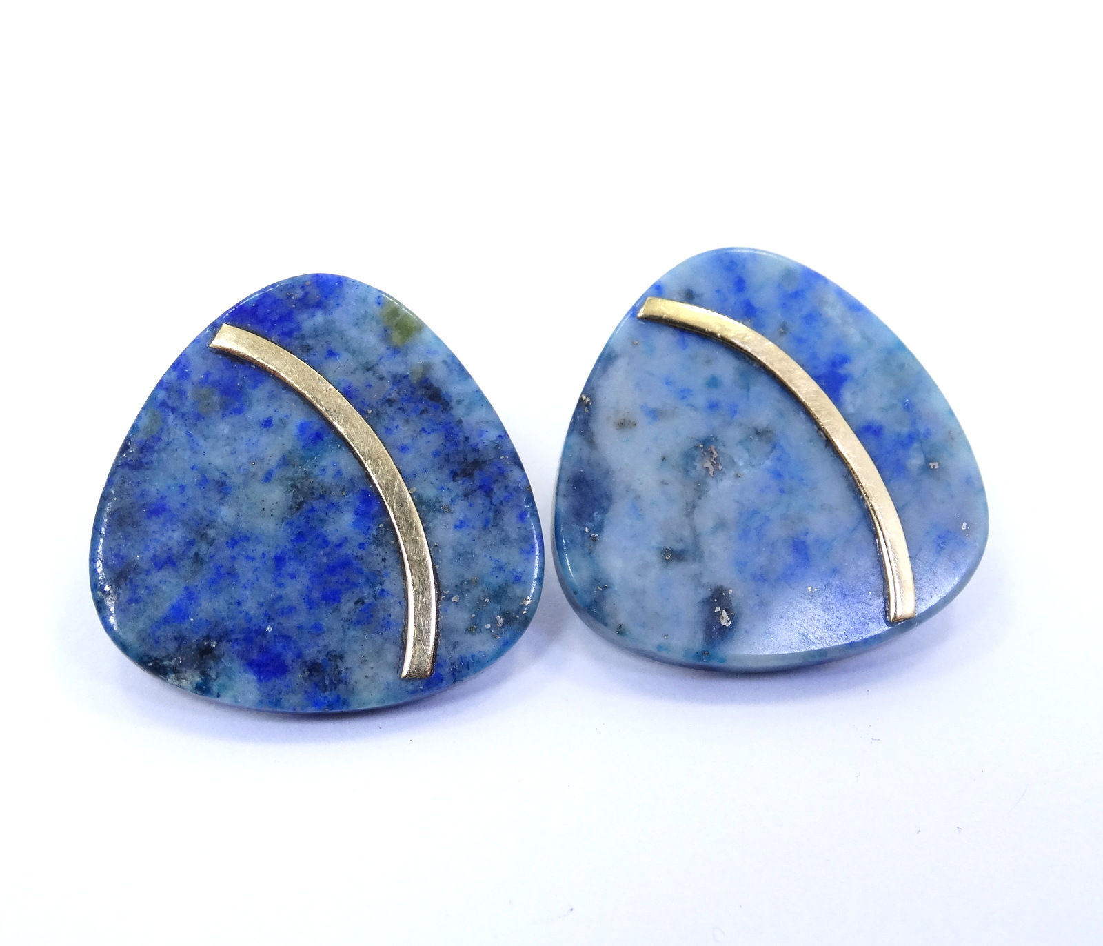 Beautiful Vintage Blue LAPIS LAZULI Triangle 14k Gold Accents & Posts Earrings