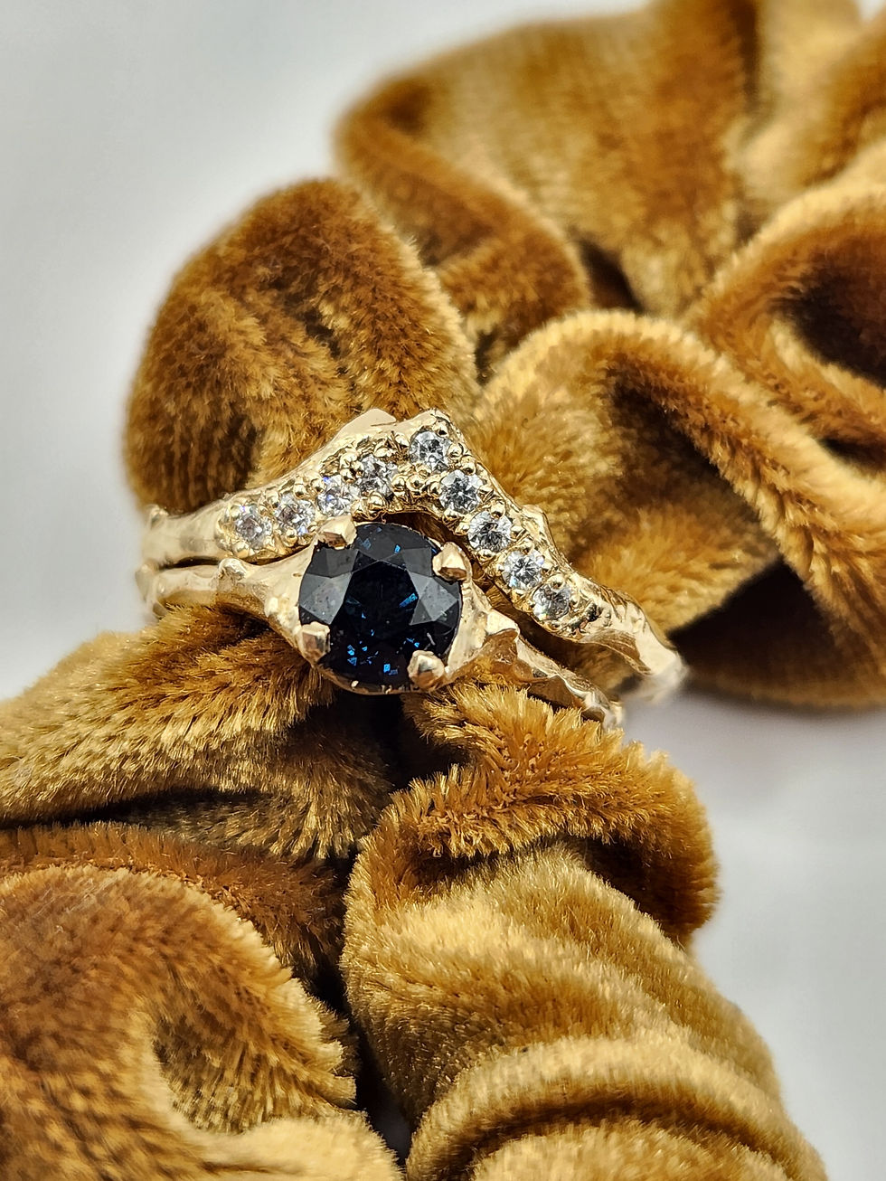 Thumbnail: Bramble Arching Band 