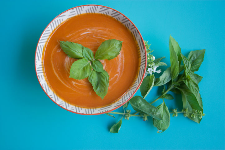 Creamy Tomato Basil Soup (V, GF, NF, Soy-free)