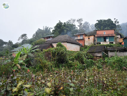 WOMEN OF HA NHI ETHNIC MINORITY COMMUNITY AND COMMUNITY - BASED TOURISM IN Y TY COMMUNE