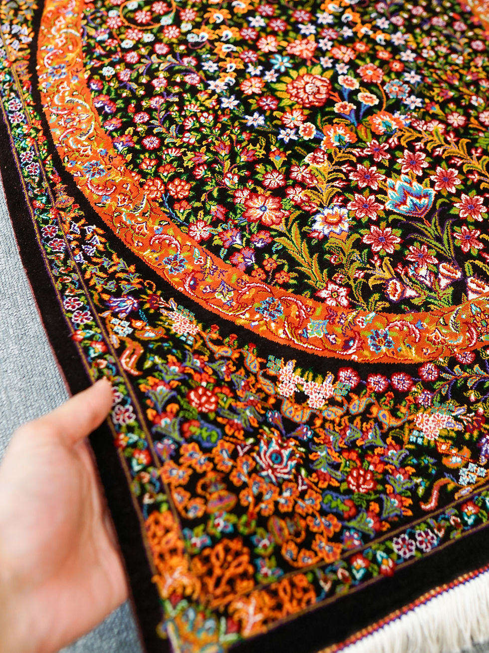 Vintage ペルシャ クム産シルクの手織り絨毯 size:200x132cm