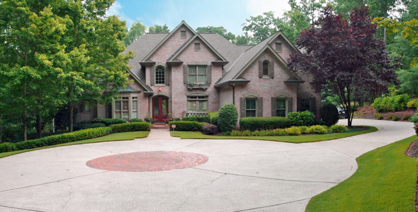 1625 Cox Road - Roswell