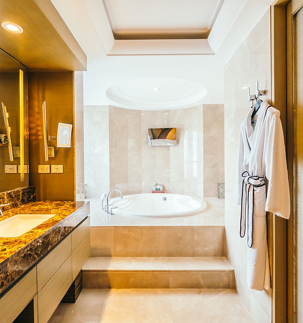 bangkok-thailand-august-12-2016-beautiful-luxury-bathroom.jpg