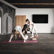 Hannes Niederkofler Photographer_07_carmenyoga.jpeg