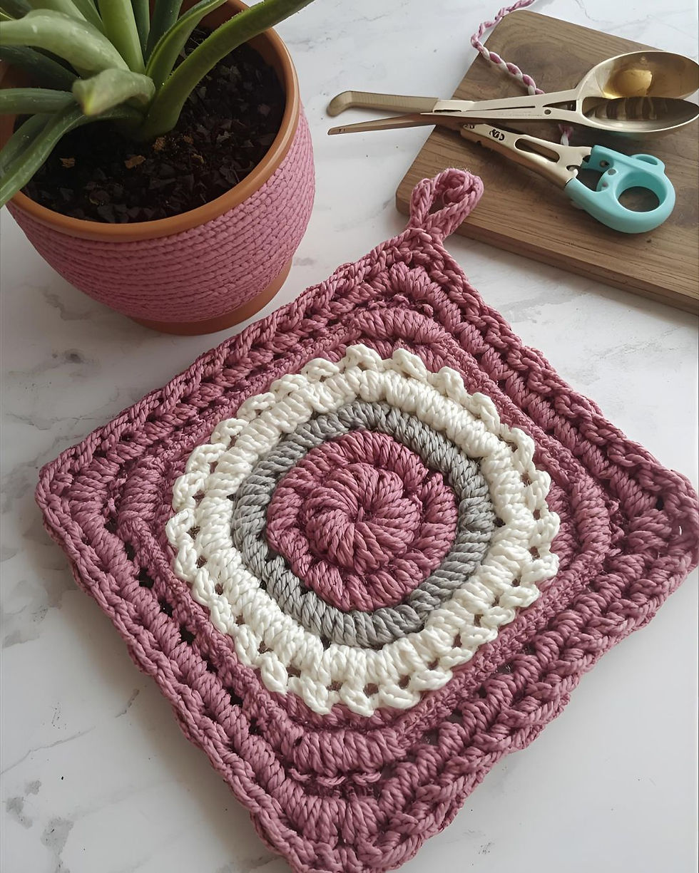 Loops and Looms for Lottie Moon