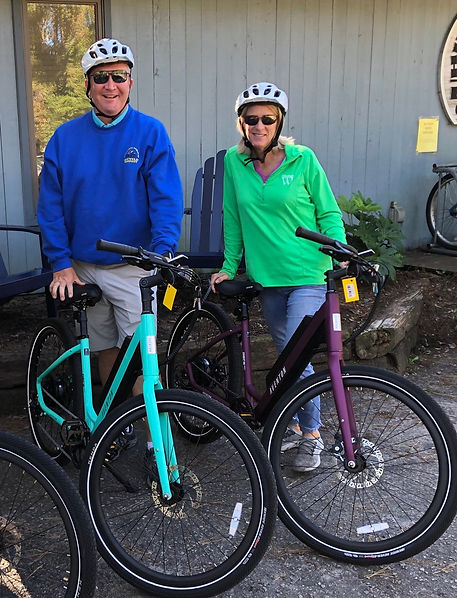 Jim and Sue on Ebikes.jpg