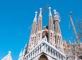 People in front of Brandenburg Gate in Berlin, Germany' populat gay travel destination