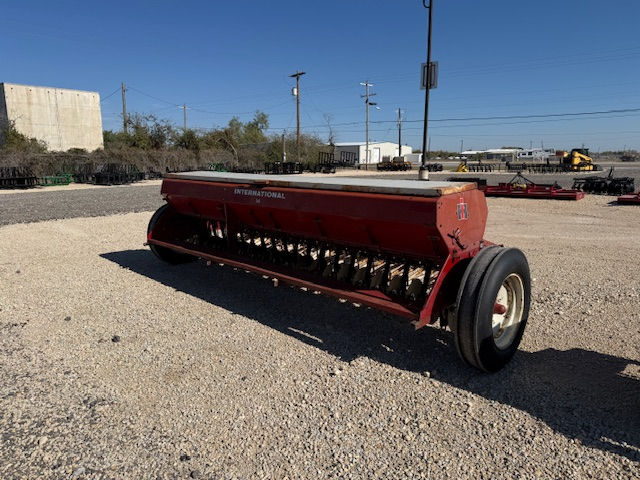 Thumbnail: INTERNATIONAL 510 GRAIN DRILL (13466)