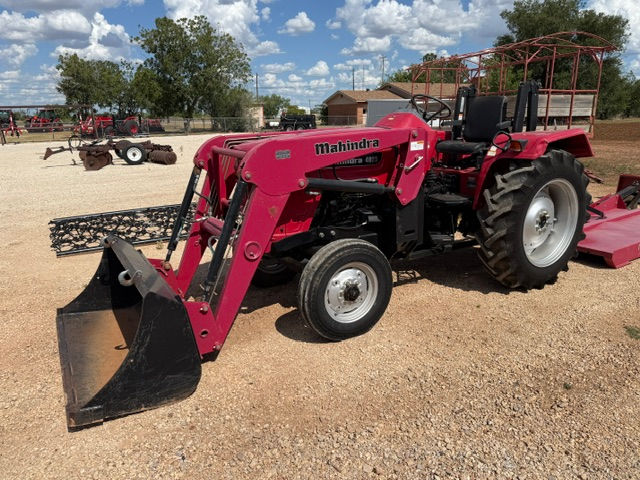 Thumbnail: MAHINDRA 4025 TRACTOR + LOADER