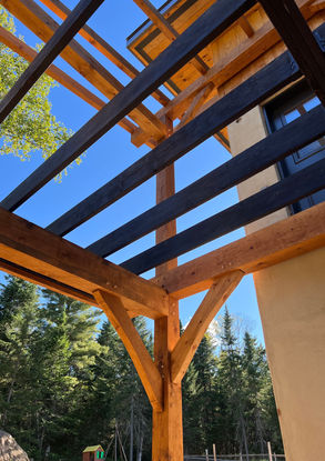 Timber frame
charpente traditionelle
bois massif