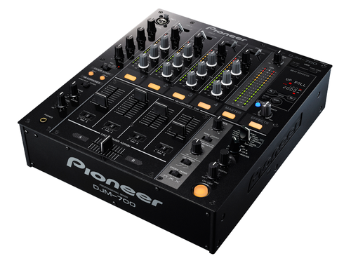 Pioneer DJM 700 | whitenoise