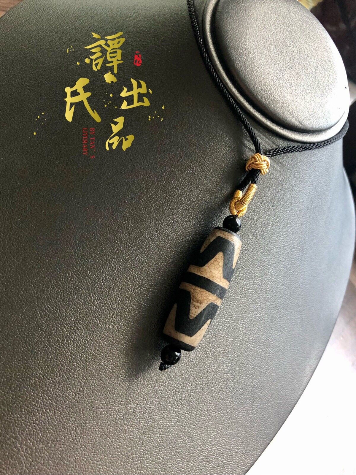 Tibetan Double Tiger Tooth Agate Tianzhu Necklace