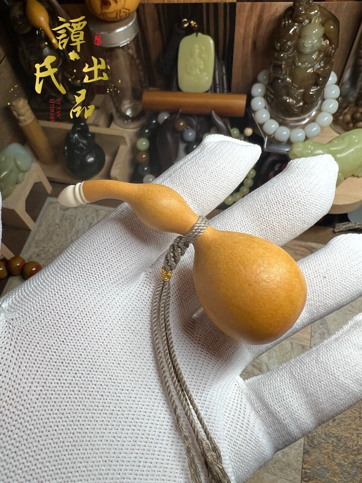80×29.6×13.8mm Ant Belly Gourd Pendant