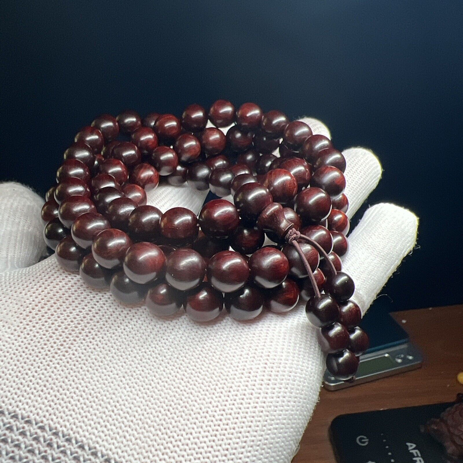 Premium Small Leaf Red Sandalwood 108 Bead Bracelet