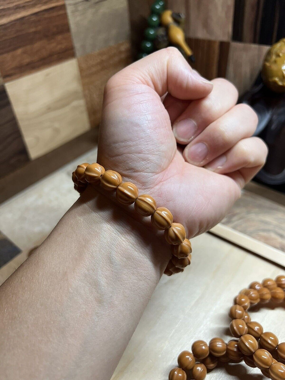 Thumbnail: 10mm Hedgehog Hand-Carved Back of the Shark Bracelet