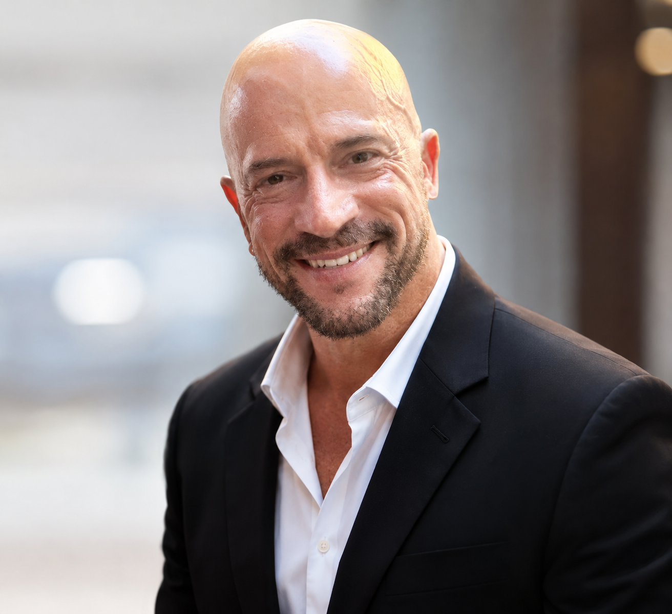 Duane Gross Headshot.png