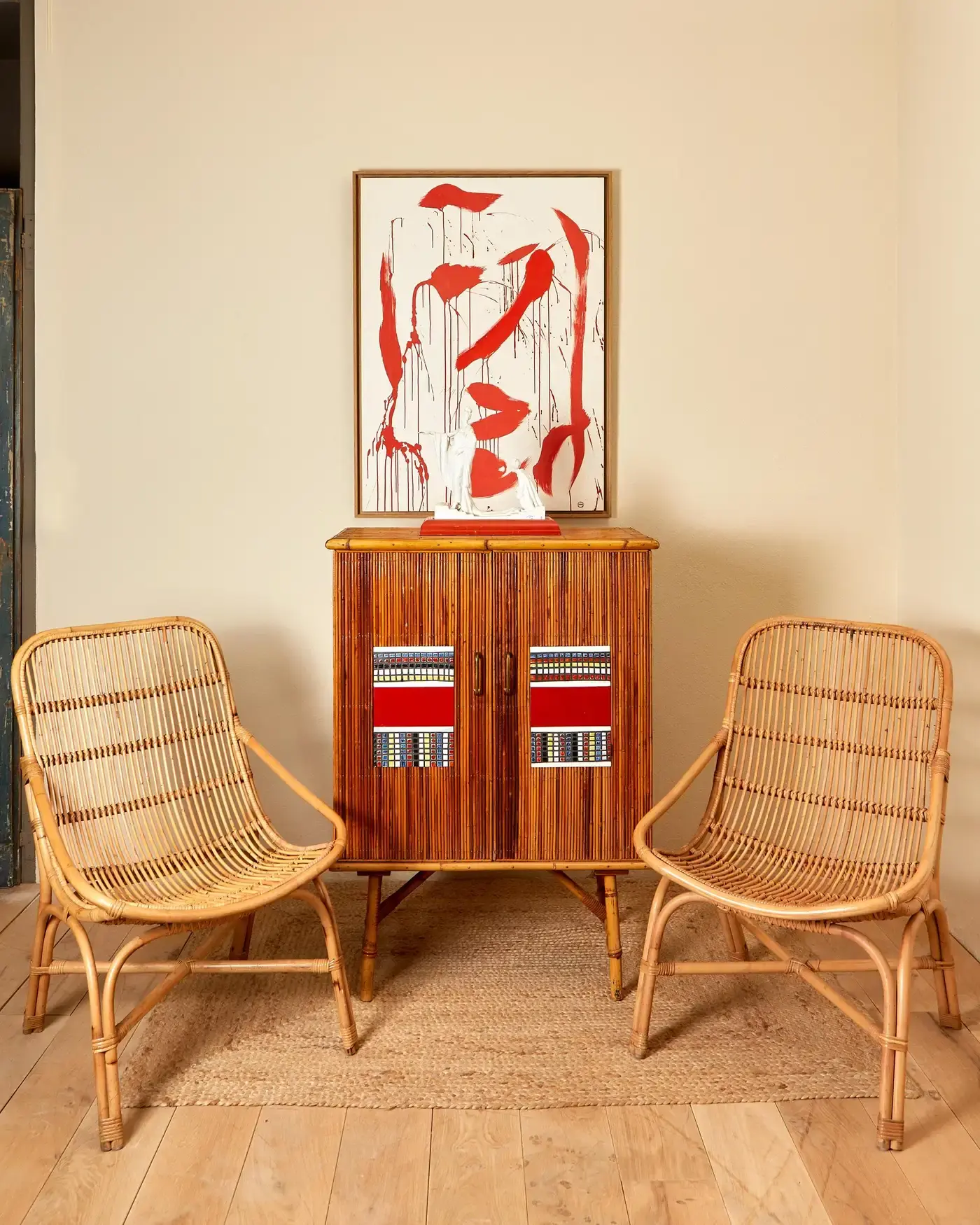 Buffet en rotin Audoux Minet, céramique Roger Capron, vers 1960, France