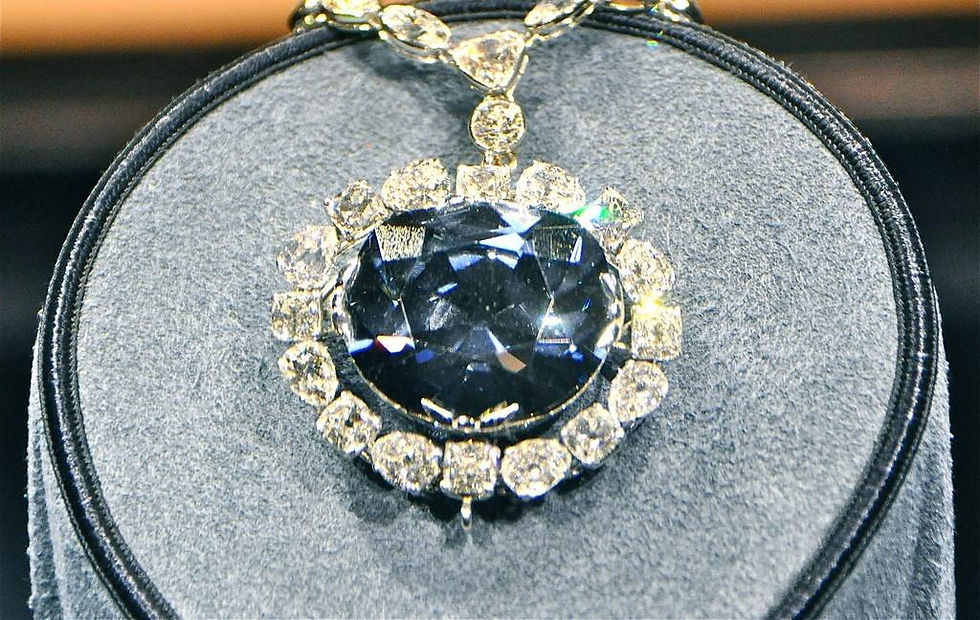 Le diamant Hope, aussi appelé « Le Bleu de France »