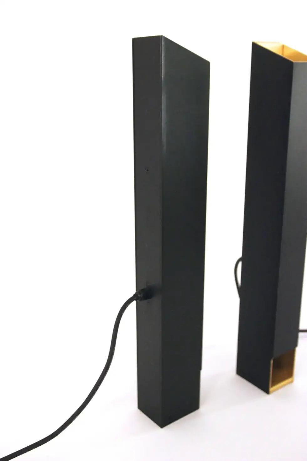 Miniature : Paire de lampes, laquées, édition Habitat, France, vers 1970