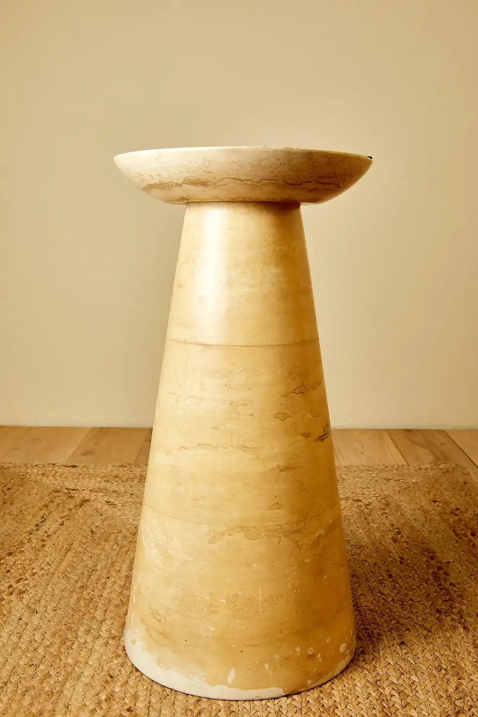 Miniature : Table Guéridon M1 d'Angelo Mangiarotti, en travertin verni, vers 1960, Italie