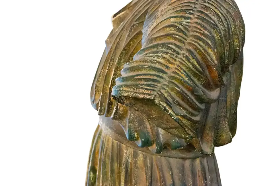 Miniature : The Charioteer of Delphi, Sculpture en plâtre, France, vers 1960